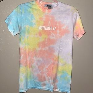 Miss Lola, “motivated AF” tie dye top, size small